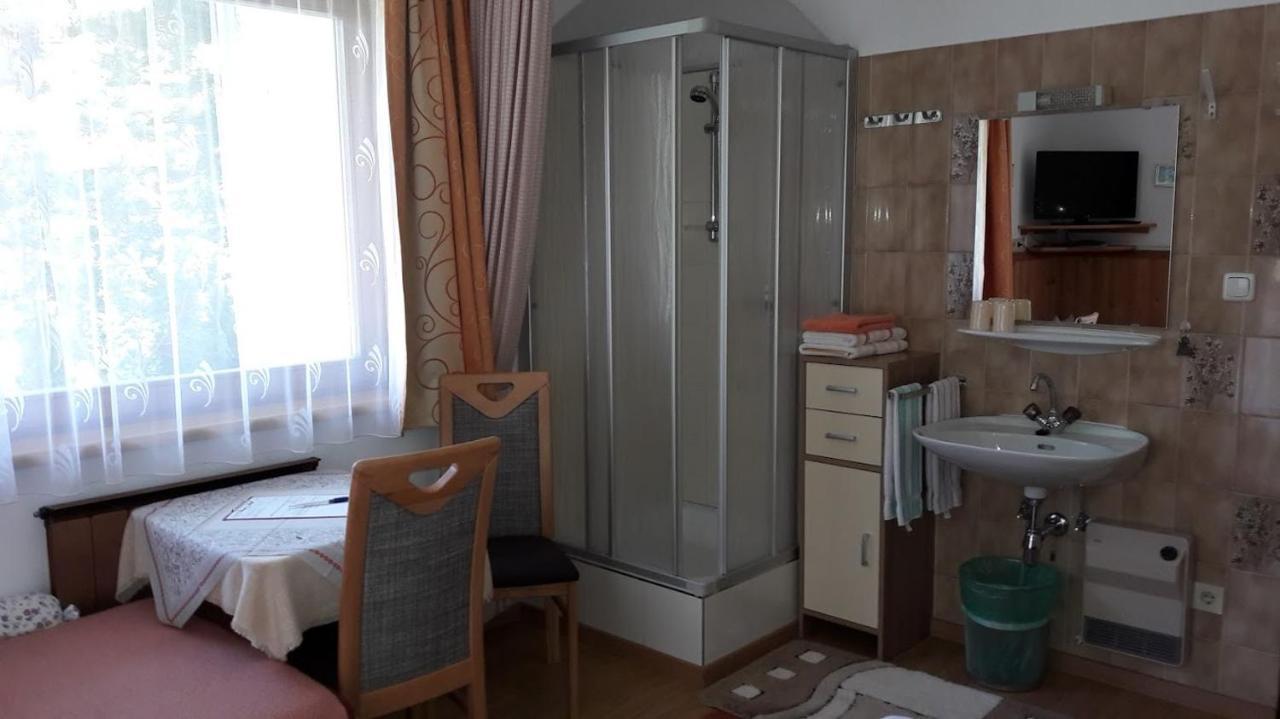 Haus Dorfblick Ξενοδοχείο Prägraten Εξωτερικό φωτογραφία